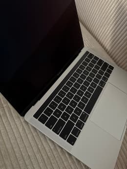 Used & Refurbished MacBook Pro 2017 | Back Market