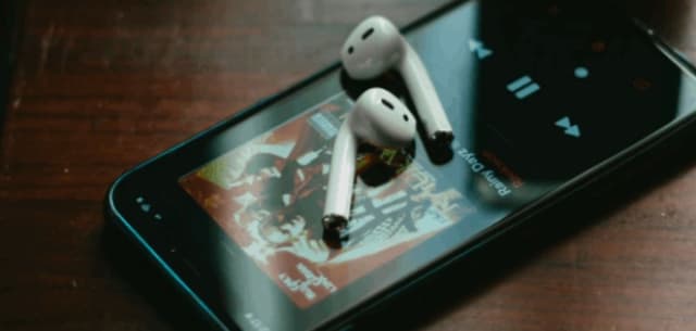 Used AirPods Black Friday